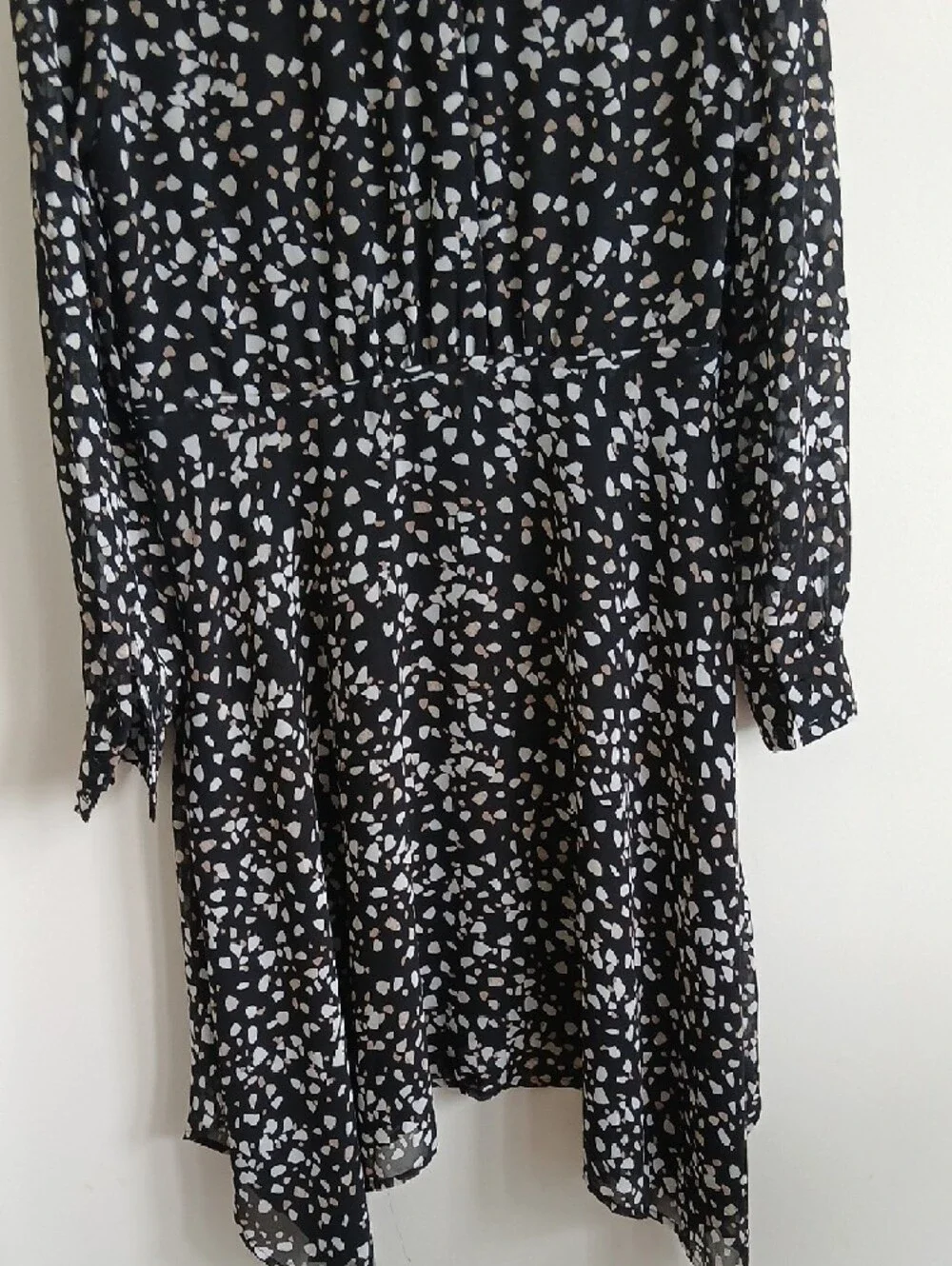 le chateau Black Printed V-Neck Long Sleeve Dress - Picture 10 of 10